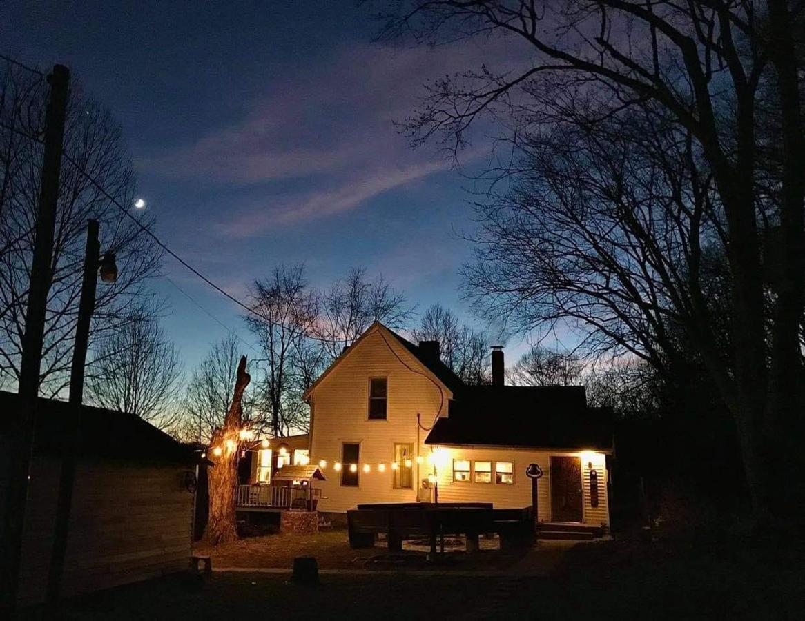 Lost River Hostel French Lick Eksteriør billede